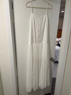 Commense White Maxi Dress with Pleated Skirt